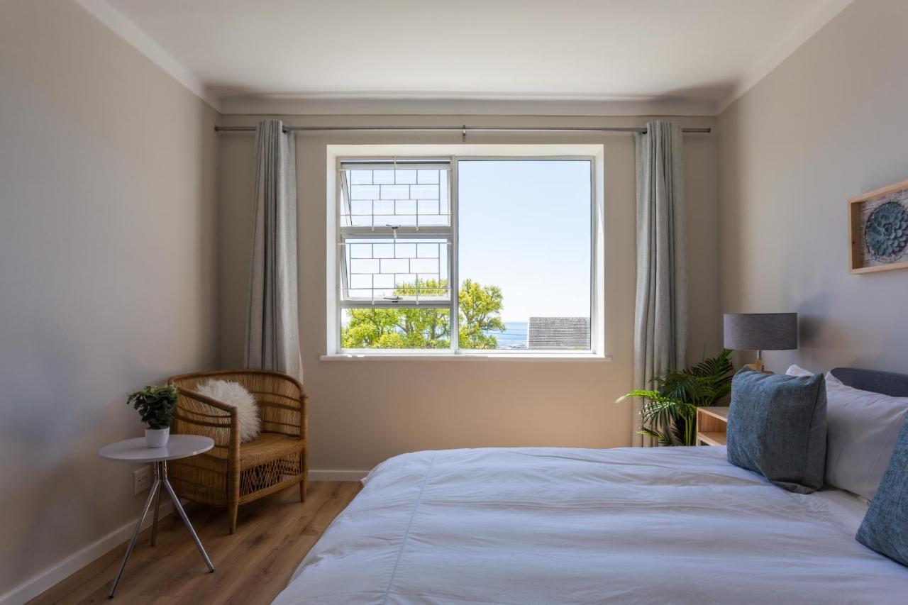 Camps Bay Holiday Apartments Cape Town Exterior photo