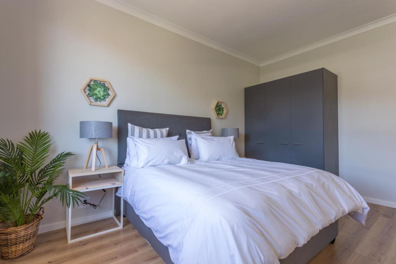 Camps Bay Holiday Apartments Cape Town Exterior photo