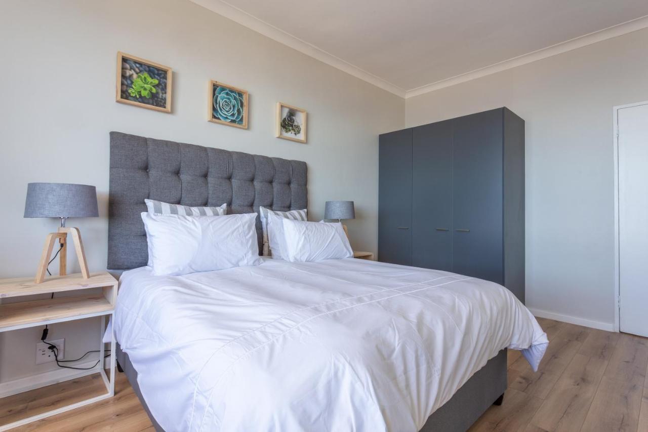 Camps Bay Holiday Apartments Cape Town Exterior photo